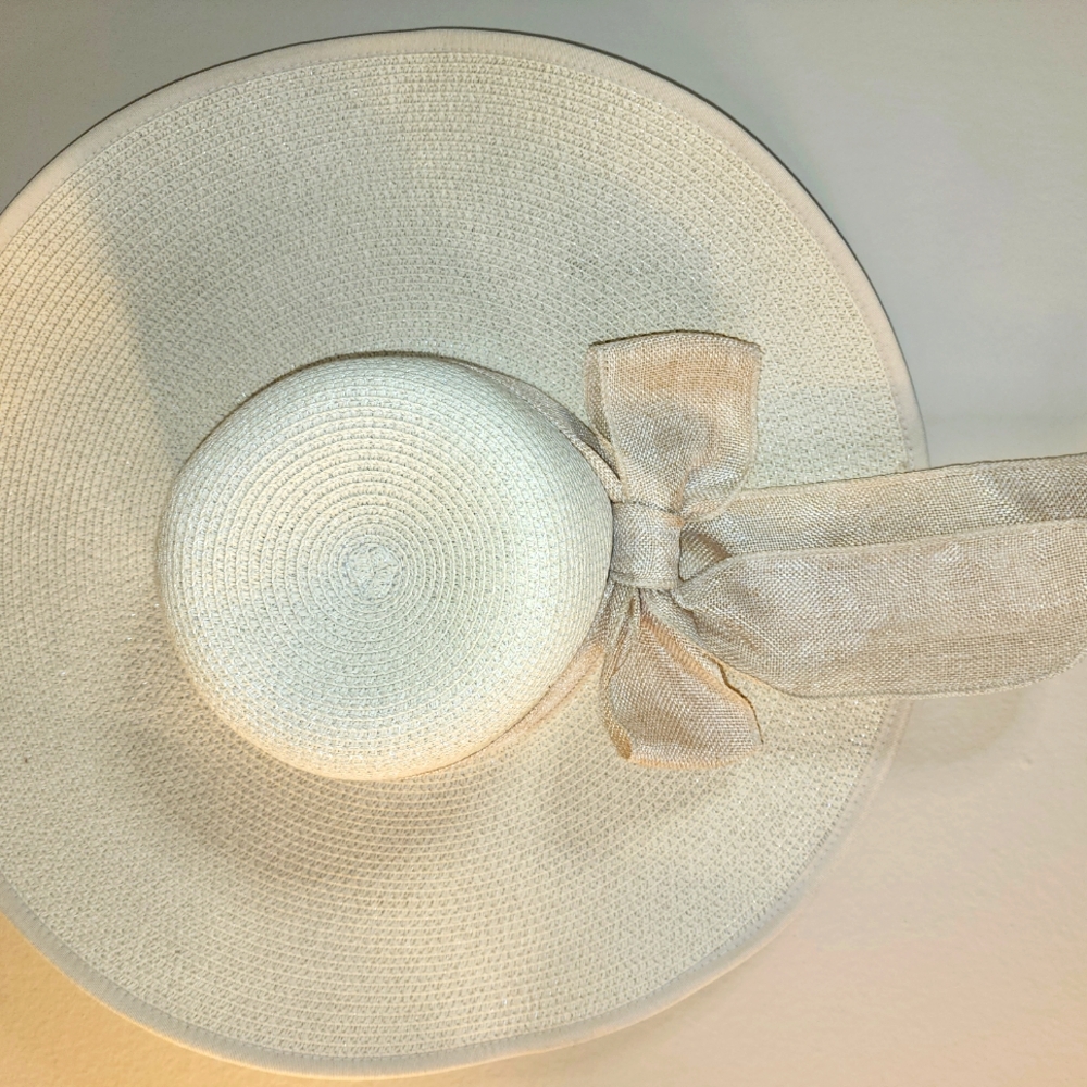 Elegant Cream Sun Hat